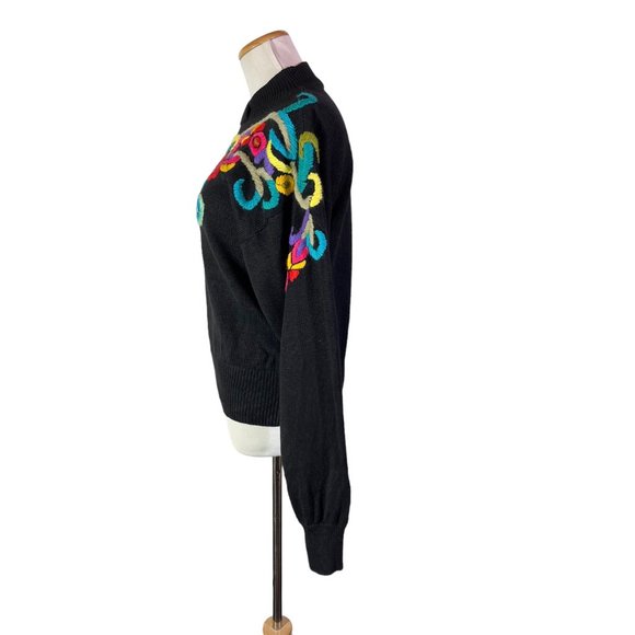 Vintage Maurada Size M Black Pullover Sweater Embroidered Colorful - Picture 8 of 11